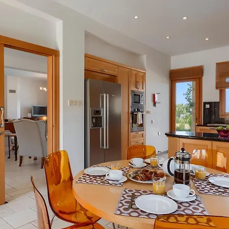 Aphrodite Hills Elite Villas Elite Superior 0151 Private Pool 5 Bedrooms * بافوس